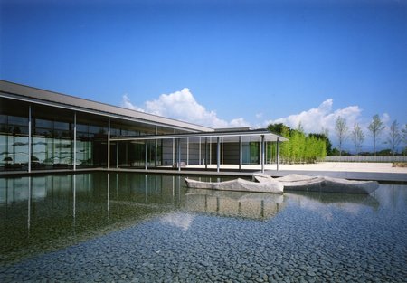 🖼️ 야마나시 현립 박물관 (야마나시켄리츠하쿠부츠칸) 이미지 1